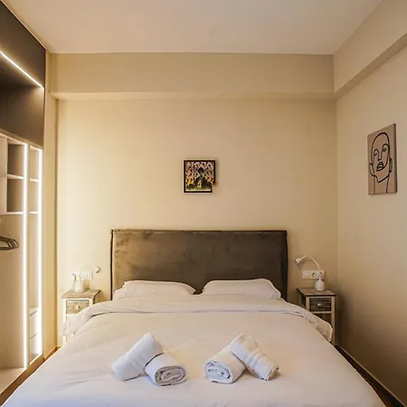 Irene's εlegant αpartment, Near Acropolis